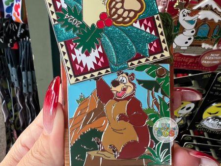 DLR - Christmas 2024 - Disney’s Grand Californian Hotel & Spa Humphrey Bear Limited Edition Present Pin Hot on Sale