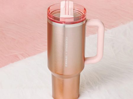 Starbucks Hong Kong - STANLEY x STARBUCKS THE QUENCHER H2.0 40OZ - ROSE SLIVER on Sale