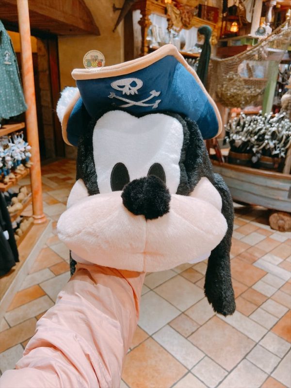 SHDL - Mickey & Goofy Pirates In The Caribbean Collection x Goofy Big Head Plush Hat for Adults on Sale