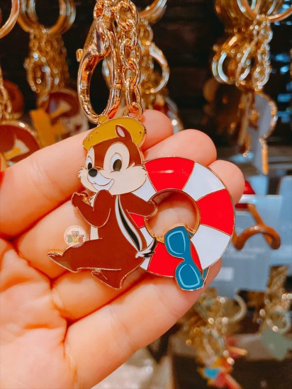 SHDL - Chip, Dale & Clarice English Alphabet ‘Q’ Keychain Supply