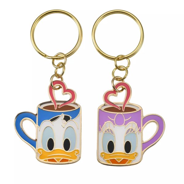 JDS - Key chain Fes x Donald & Daisy Duck  Mugs  Keychain Set (Release Date: Sept 27, 2024) Supply